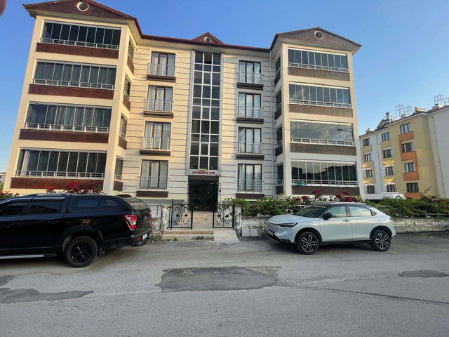 RE/MAX DEĞİŞİMDEN KANALBOYUNA YAKIN SATILIK 3+1 DAİRE