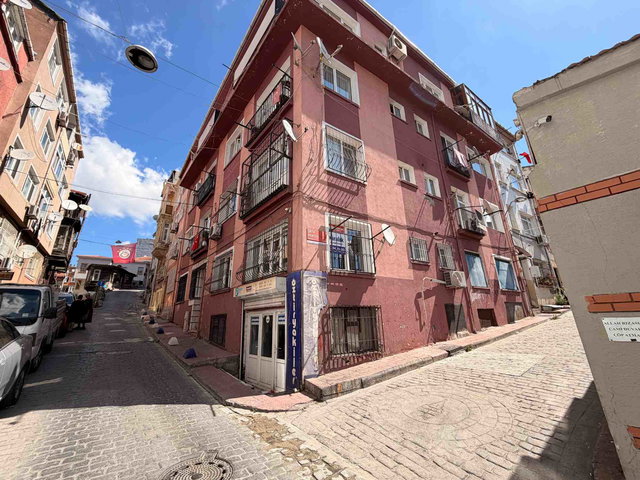 KASIMPAŞA YAHYAKAHYA MAH. FERAH KULLANIŞLI KIRALIK 2+1 DAIRE