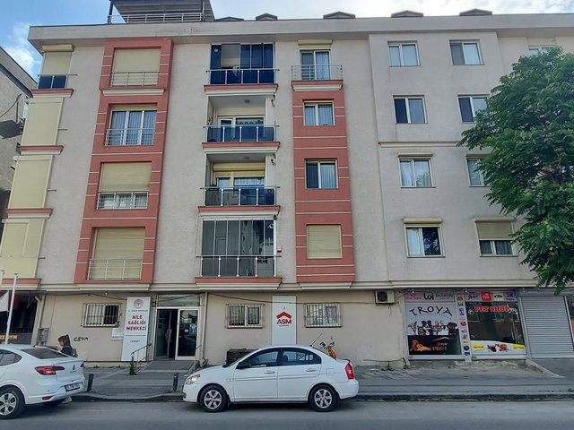 KÜÇÜKÇEKMECE CENNET MAHALLESİ TURGUTREİS CADDESİNDE 3+1 160 M2 SATILIK DAİRE