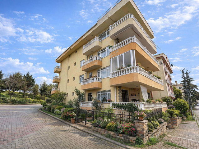 SİLİVRİ MİMARSİNAN MAH.DENİZE YAKIN KİRALIK 3+1 DAİRE