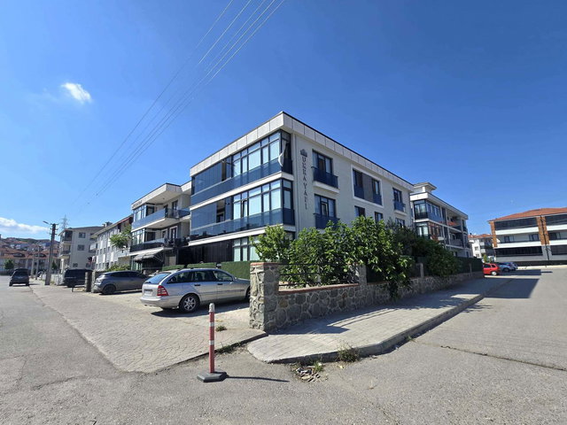 // ERENLER * EKS.120 M2 BAHÇELİ-KULLANIŞLI-KÖŞE B.-BAKIMLI-FERAH