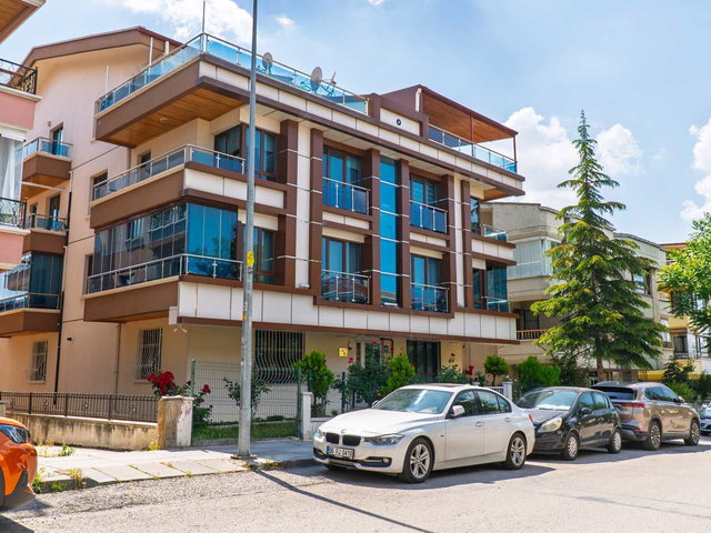 SUBAYEVLERİ ŞEHİR MANZARALI YAPILI TERASLI 6+2 DUBLEKS SATILIK DAİRE