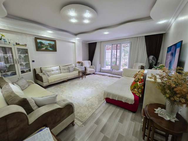 BALIKYOLU'NDA İSKANLI 1. KATTA ZEMİNDEN 8 METRE YÜKSEKTE FERAH 50M² BAHÇE KULLANIMI