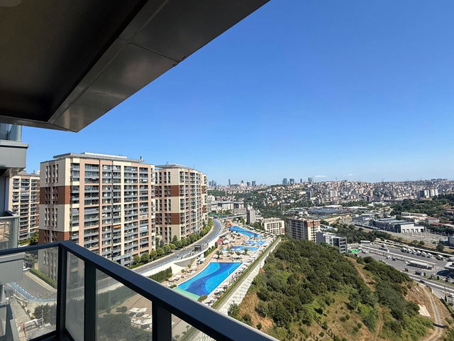 5 LEVENT TORUNLAR SİTESİ' NDE  1+1 KİRALIK