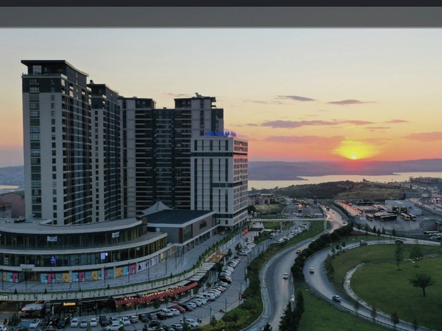 FİRST AVENUE SATILIK DENİZ VE GÖL MANZARALI 3+1