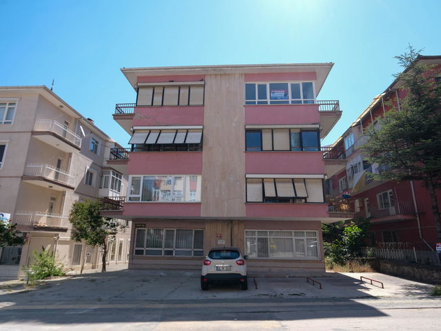 ÇANKAYA AYRANCI REŞAT NURİ YENİ TADİLATLI FERAH 2+1 DAİRE