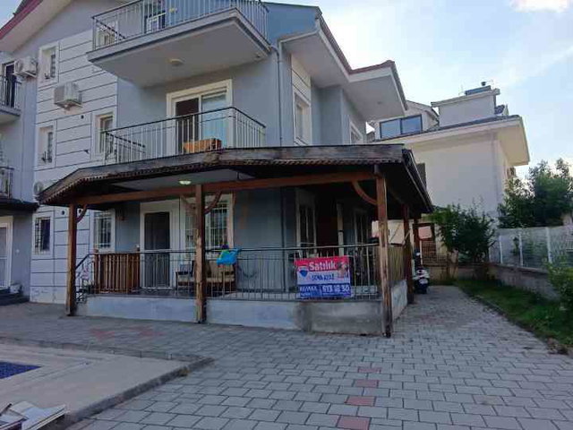 RE MAX  GÜVENCESİ İLE FETHİYE DE DENİZE 8KM SATILIK DAİRE ..