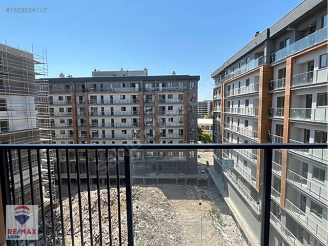 REMAX LEON AKPINAR EGEMEN 1050 SİTESİ KİRALIK 3+1 DAİRE