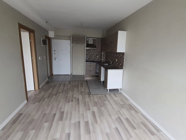 ESENYURT GÜMÜŞ PARK SİTESİNDE 1+1 KİRALIK DAIRE!!