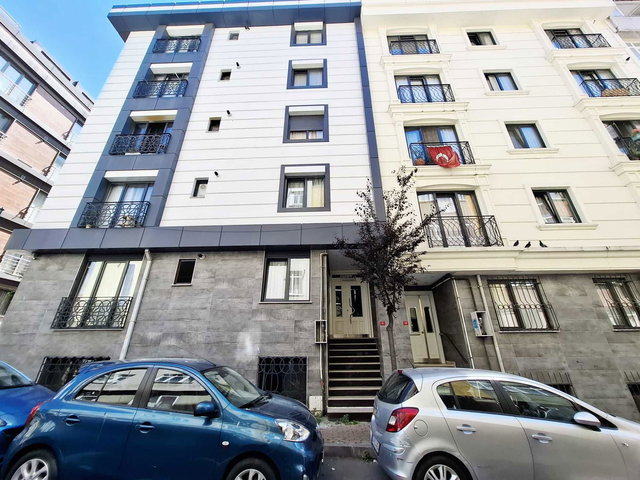 ŞIŞLI FERIKÖY'DE BOMONTI'YE YAKIN SATILIK 2+1 EŞYALI DAIRE