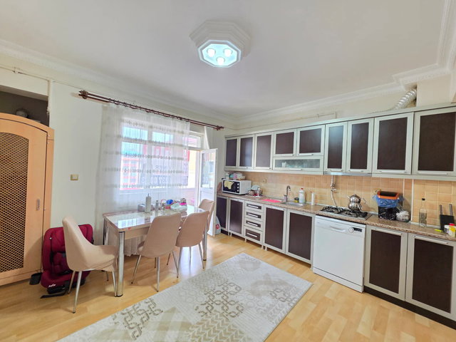 REMAX İLKE'DEN YILDIZKENT'TE EN GÜZEL KONUMDA 3+1 SATILIK DAİRE