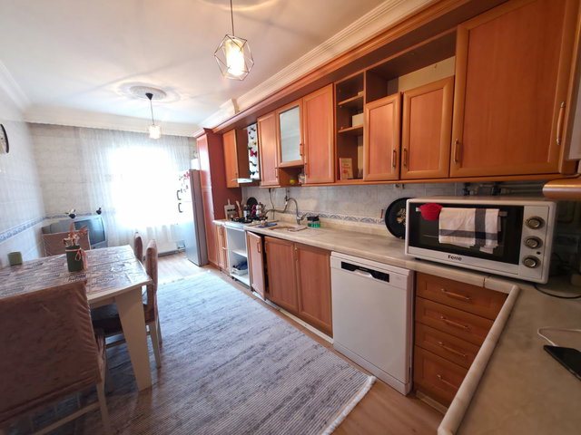 REMAX İLKE'DEN ŞEHİR MERKEZİ'NDE 3+1 SATILIK ARA KAT DAİRE