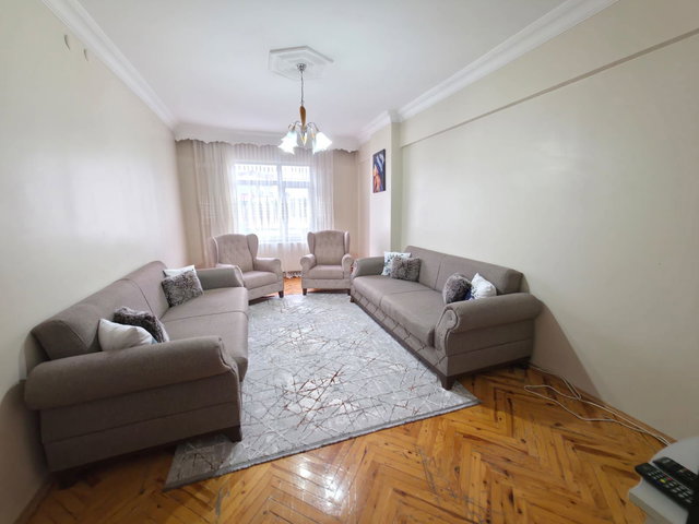REMAX İLKE'DEN ŞEHİR MERKEZİ'NDE 3+1 SATILIK ARA KAT DAİRE