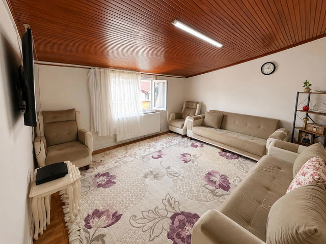 ESENYURT KIRAÇ İSTİKLAL MAHALLESİ’NDE 310 M² GENİŞLİĞİNDE 4+2 DUBLEKS FIRSATI