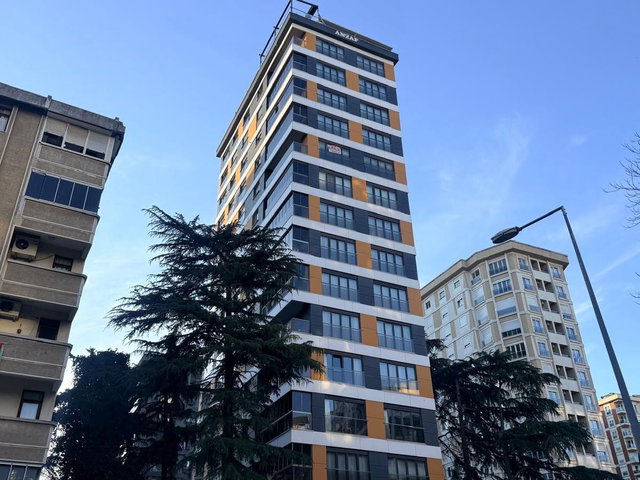 ERENKÖY ETHEMEFENDİ CADDESİ KATTA TEK, 155 M² NET, PREMİUM 3+1