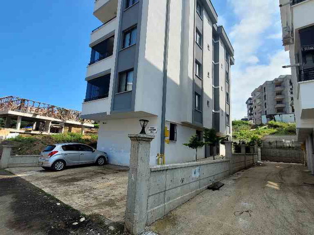 OMÜ MESLEK LİSESİNE YAKIN KİRALIK 2+1 DAİRE
