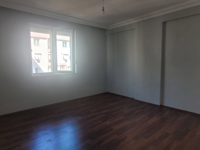ŞARAMPOL'DE ASANSÖRLÜ OTOPARKLI SATILIK ARAKAT 2+1 TEMİZ DAİRE