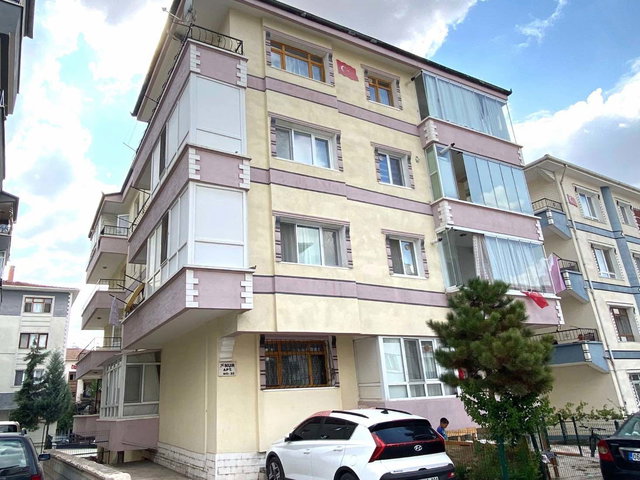 SİNCAN TANDOĞAN MAHALLESİ YAPICILAR SOKAK SATILIK 3+1 DAİRE