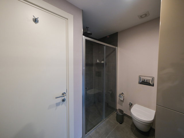 KOÇ ÜNIVERSITESI BÖLGESI EN LÜKS SITESI AYA SARIYER KIRALIK 1+1