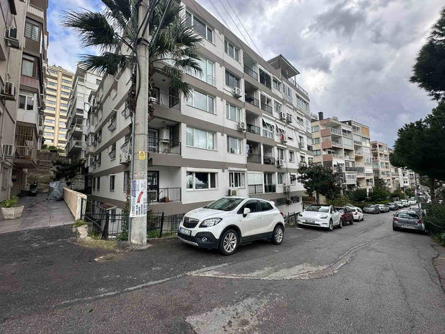 GÖZTEPE’DE FULL DENİZ MANZARALI, MERKEZİ KONUMDA SATILIK DAİRE