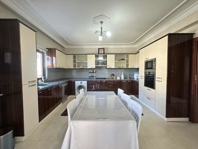 GURU ANADOLU MUTFAK KARŞISI 4+1 160M2 KİRALIK DAİRE