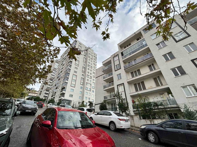MARMAROOM DA EŞYALI DENİZ MANZ YÜKSEK KİRA GETİRİLİ 2+1 DAİRE