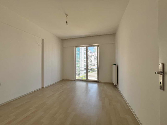 REMAX PARLA / ATAKUM / 2+1 KİRALIK DAIRE | CAN BAYDIR |