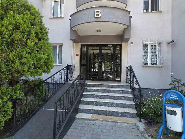 MERKEZİ KONUMDA, SİTE İÇİNDE, GENİŞ 3+1 KİRALIK DAİRE⁷
