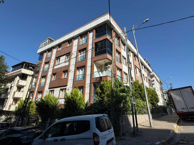 REMAX KAYA'DAN YAKUPLU BAHÇE KATI GENİŞ FERAH 2+1