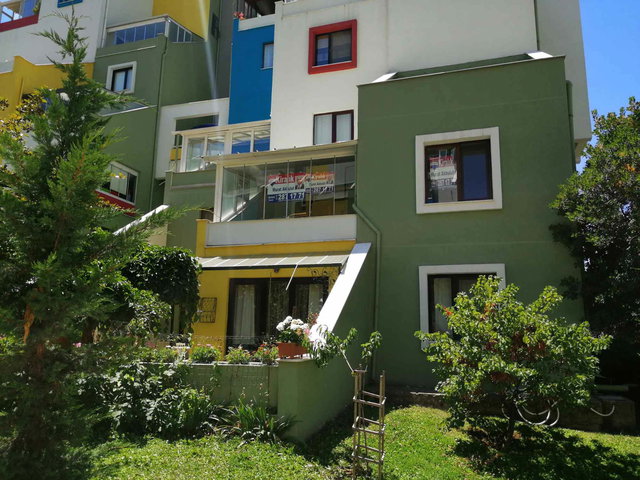 KİRALIK 4+1 ARA KAT YAPILI TEMİZ BÖLGENİN EN BEĞENİLEN SİTESİ TERASEVLERDE