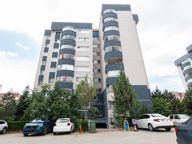 ATA MAHALLESİNDE SİTE İÇERİSİNDE SATILIK 3+1 DAİRE