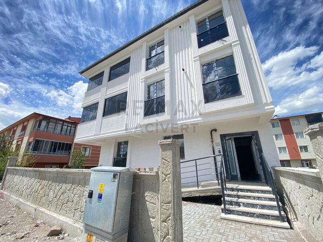 RE/MAX LACİVERT'TEN DADAŞKENT'TE KİRALIK 1+1 DAİRE
