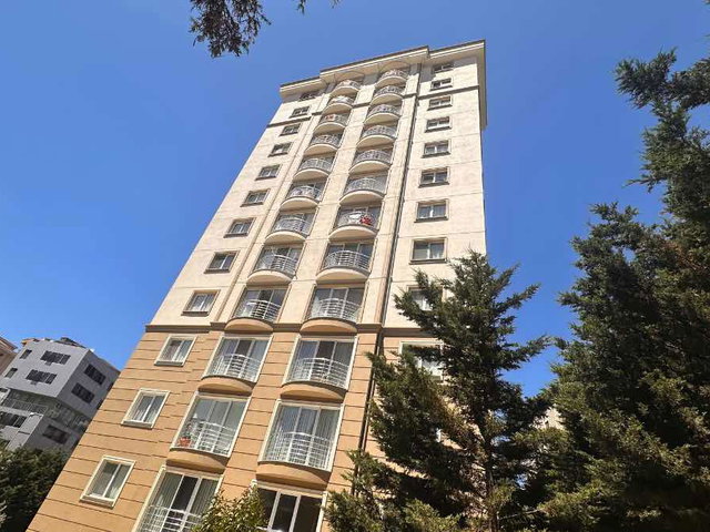 ATAŞEHIR KÜÇÜKBAKKALKÖY ERGUVAN PLATIN KIRALIK 2+1 DAIRE