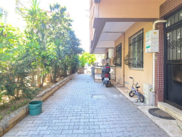 DUTLUBAHÇE SATILIK 2+1 GIRIŞ KAT DAIRE