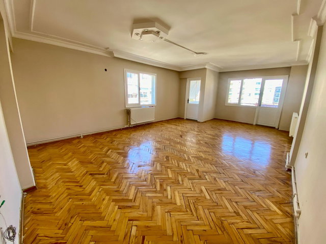 SAYGINNERGİZ TEAM - BOSTANLI SATILIK ARA KAT 3+1 DAİRE