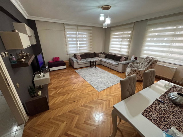 REMAX TOPRAK'TAN AVCILAR DENIZKÖŞKLER'DE SATILIK 3+1 DAIRE