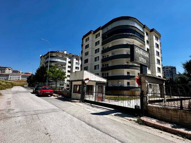YENİMAHALLE TURGUT ÖZAL MAH. ÇINAR PARK SİTESİ