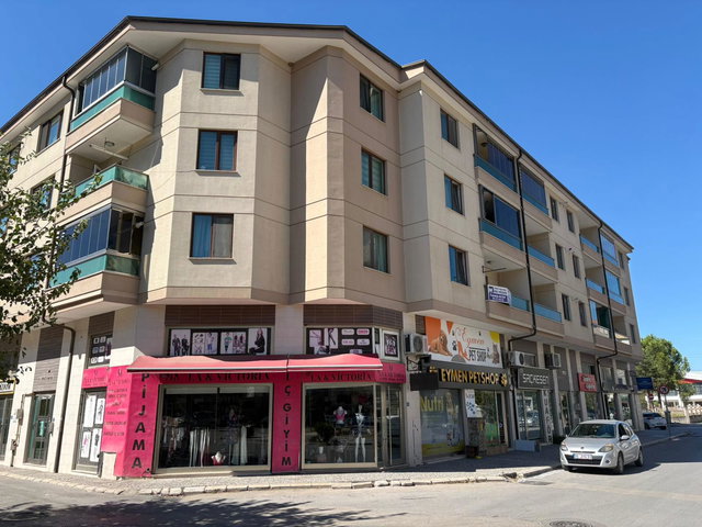 REMAX ADVANTAGE'TAN KOÇ ORTAOKULUNA 5 DAK UZAKLIKTA SATILIK 3+1 DAIRE