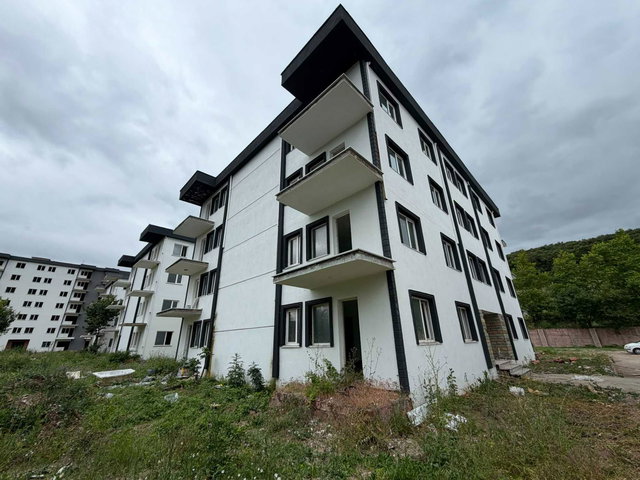 RE/MAX İNCİ'DEN MANYAS KIZIK MAH. SİTE IÇINDE SATILIK 1+1 DAİRE