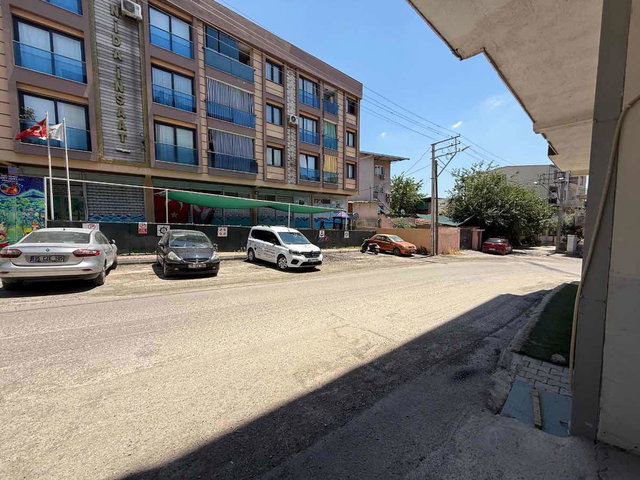 BAYRAKLI REFİK ŞEVKET İNCE MAHALLESİ’NDE ŞEHİR HASTANESİNE YAKIN MASRAFSIZ 2+1 FIRSAT DAİRE!