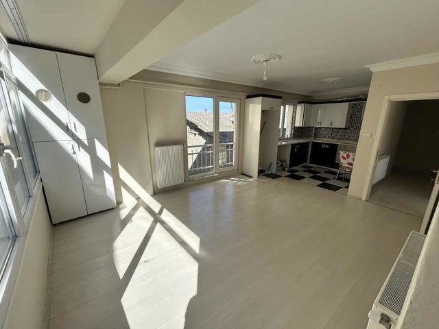 İLYASKÖY'DE SATILIK GENİŞ TERASLI ÇATI DUBLEKSİ (NET 125 M²)