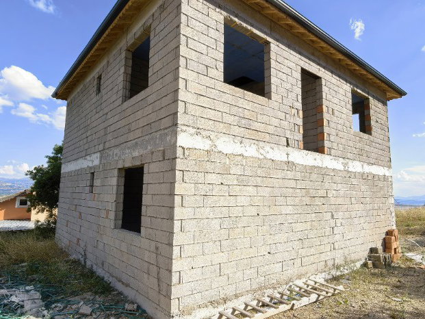 ISPARTA KEÇIRBORLU SENIR KÖYÜ EŞSIZ MANZARALI NATAMAM 5+1 VILLA