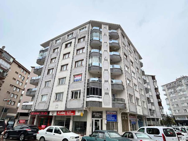 *DUMLUPINAR MAH. 140 M2 GENİŞ AFJETLİ SATILIK 3+1 DAİRE*