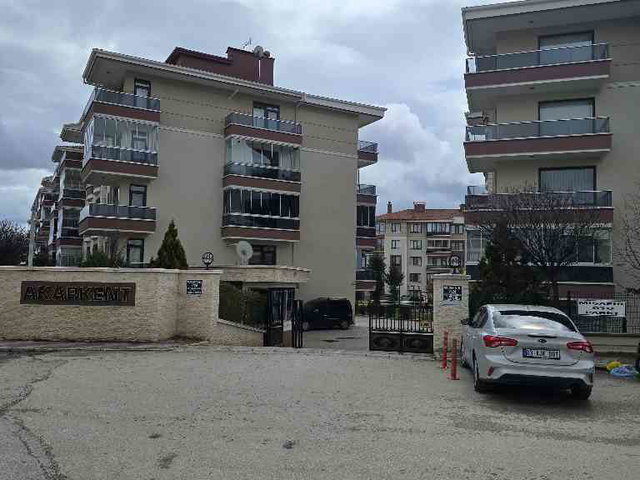 SELÇUKLU MAHALLESİ AKARKENT SİTESİ SATILIK 3+1 DAİRE