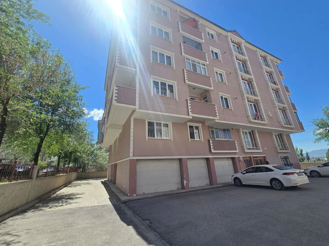 REMAX İLKE'DEN ŞÜKRÜPAŞA'DA 3+1 SATILIK DAİRE