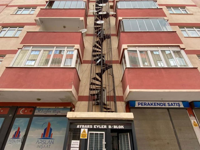 REMAX İLKE'DEN ŞÜKRÜPAŞA'DA 3+1 SATILIK DAİRE