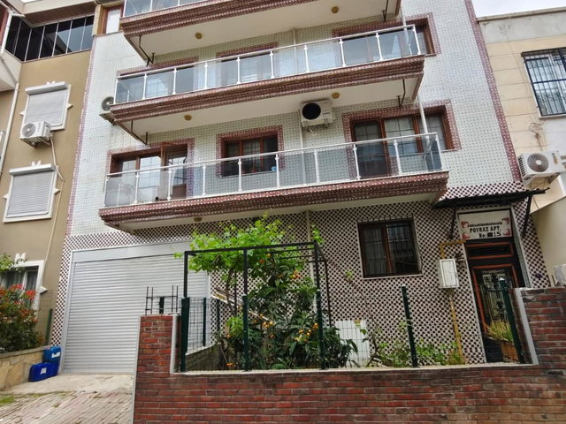 20 ZÜBEYDE HANIM MAHALLESİ'NDE 3+1 ARA KAT SATILIK DAİRE