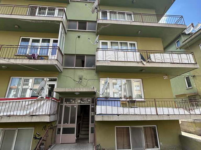 PARK AFYONA YAKIN GENİŞ + 1 KİRALIK DAİRE