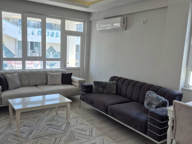 KEMER MERKEZ'DE SATILIK 2+1 EŞYALI, MARINA VE AY IŞIĞI PLAJI YAKIN DAIRE