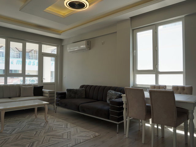 KEMER MERKEZ'DE SATILIK 2+1 EŞYALI, MARINA VE AY IŞIĞI PLAJI YAKIN DAIRE